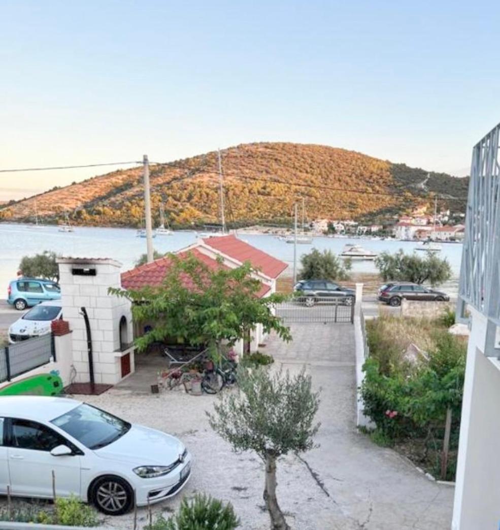 Providenca Apartamento Vinišće Exterior foto