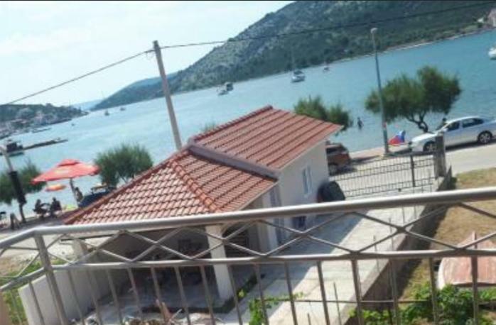 Providenca Apartamento Vinišće Exterior foto